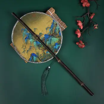 Един фен с принтом в древен стил Hanfu, китайски стил, лилаво бамбук, дълга дръжка, пискюл, Сгъване за кримпване, класически висящи скута на вентилатора