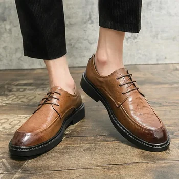 Мъжки обувки, Пролетно Нова кожена обувки, Мъжки бизнес стелки, които растежа, Модни ежедневни обувки, Спортни обувки за по-младите мъже
